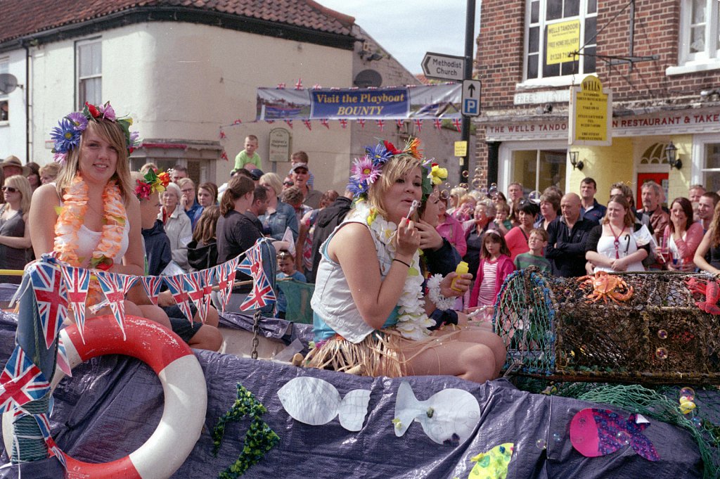 barber-wells-carnival-2013-09.jpg