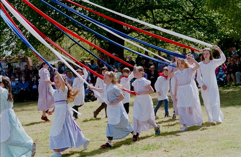 Ickwell May Day 2015