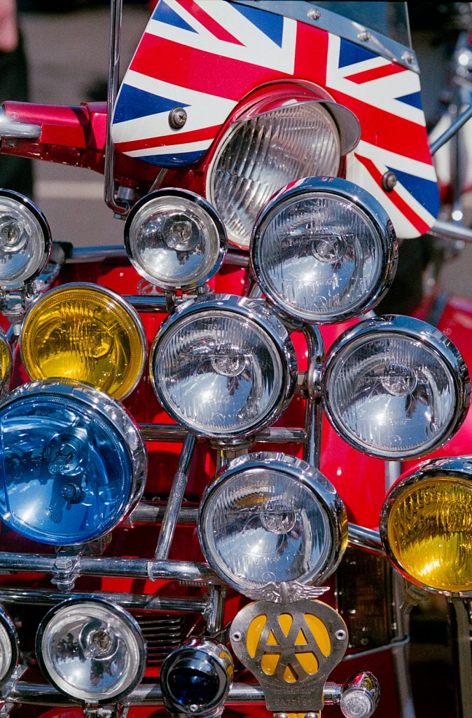 barber-scooter-headlamps02.jpg