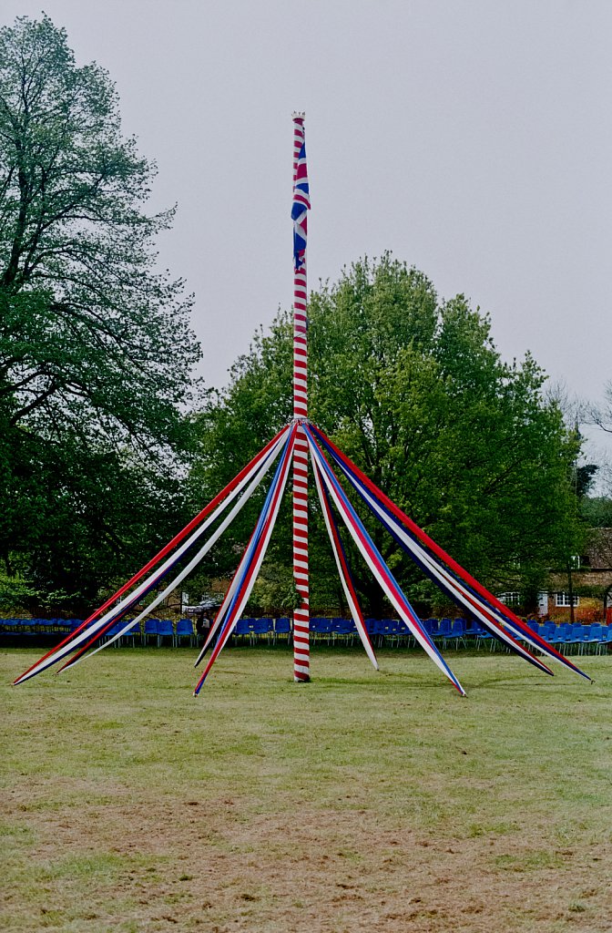 Ickwell May Day 2015