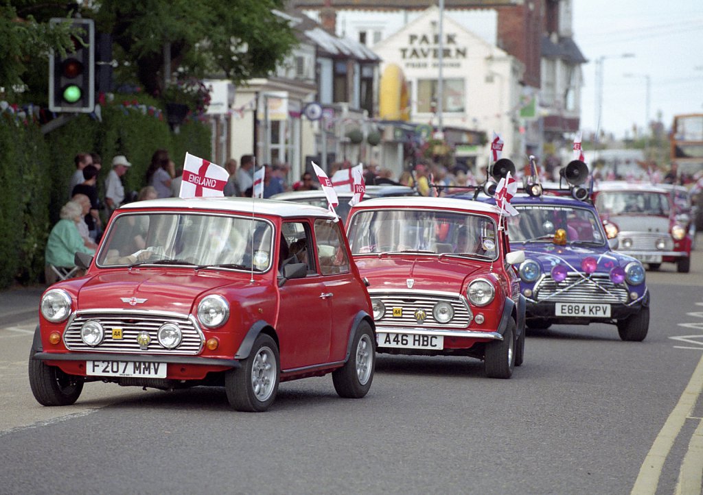 barber-sutton-sea-carnival006.jpg