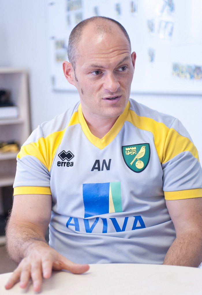 Alex Neil, Football Manager