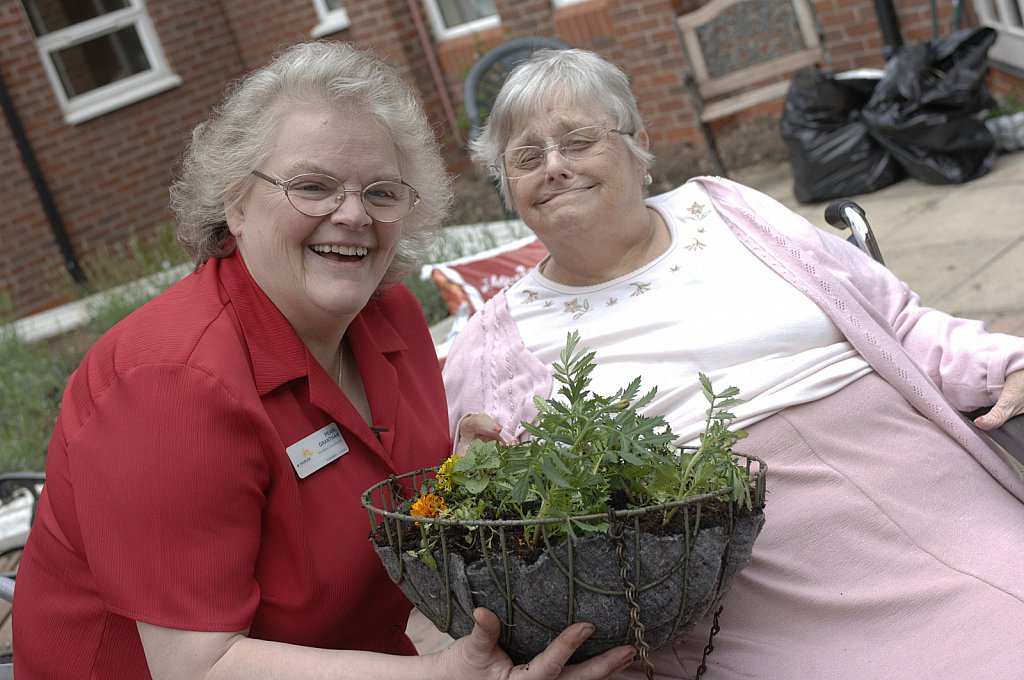 barber-elderly-gardening16.jpg