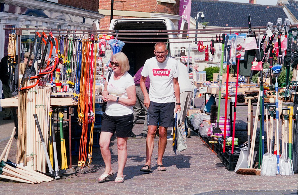 barber-fakenham-market-02.jpg