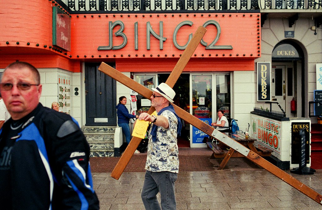 barber-yarmouth-crucifix-02.jpg