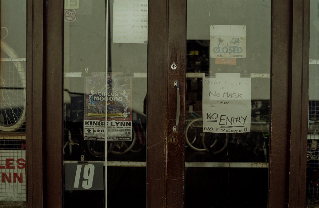 barber-covid-signage-kings-lynn.jpg