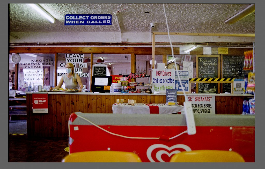 barber-anglia-motel-04.jpg